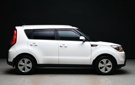 KIA Soul II рестайлинг, 2016 год, 1 350 000 рублей, 6 фотография
