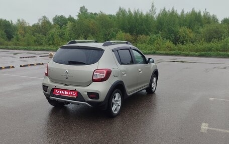 Renault Sandero II рестайлинг, 2017 год, 1 050 000 рублей, 1 фотография