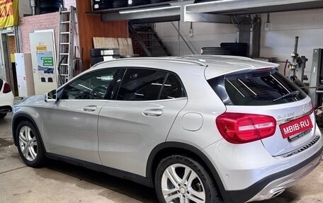 Mercedes-Benz GLA, 2016 год, 1 985 000 рублей, 4 фотография