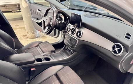 Mercedes-Benz GLA, 2016 год, 1 985 000 рублей, 10 фотография