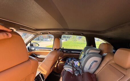 Porsche Cayenne III, 2011 год, 2 800 000 рублей, 29 фотография