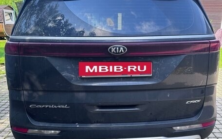 KIA Carnival, 2021 год, 4 300 000 рублей, 5 фотография