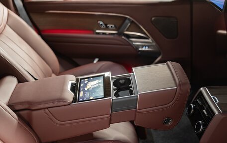 Land Rover Range Rover IV рестайлинг, 2025 год, 23 990 000 рублей, 19 фотография