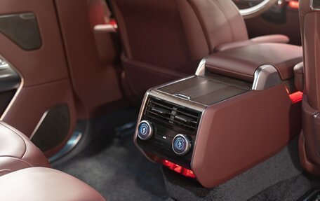 Land Rover Range Rover IV рестайлинг, 2025 год, 23 990 000 рублей, 20 фотография