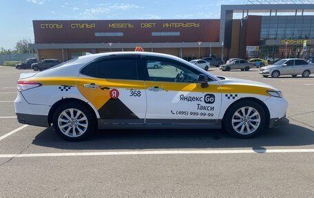 Toyota Camry, 2019 год, 1 800 000 рублей, 4 фотография
