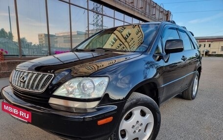 Lexus RX IV рестайлинг, 2001 год, 900 000 рублей, 5 фотография