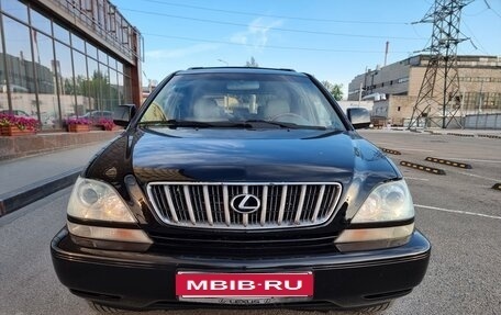 Lexus RX IV рестайлинг, 2001 год, 900 000 рублей, 6 фотография