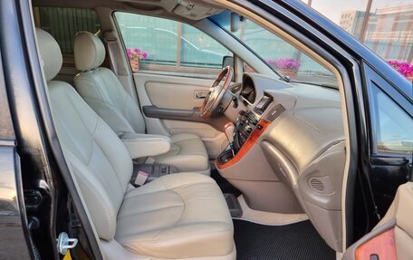 Lexus RX IV рестайлинг, 2001 год, 900 000 рублей, 16 фотография