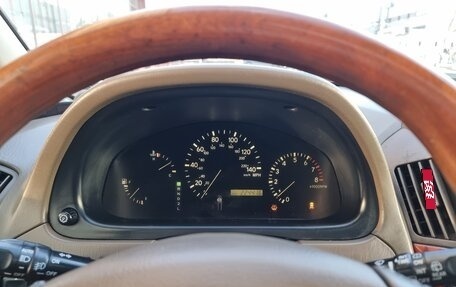 Lexus RX IV рестайлинг, 2001 год, 900 000 рублей, 25 фотография