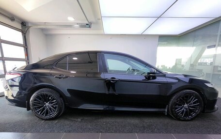 Toyota Camry, 2018 год, 2 210 000 рублей, 4 фотография