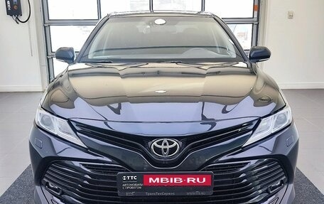 Toyota Camry, 2018 год, 2 210 000 рублей, 2 фотография