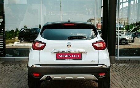 Renault Kaptur I рестайлинг, 2021 год, 1 700 000 рублей, 4 фотография