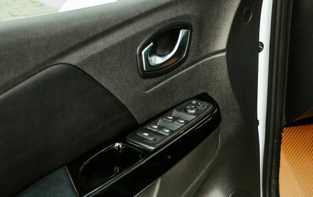 Renault Kaptur I рестайлинг, 2021 год, 1 700 000 рублей, 19 фотография
