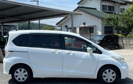 Honda Freed I, 2013 год, 1 100 000 рублей, 3 фотография