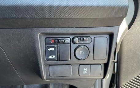 Honda Freed I, 2013 год, 1 100 000 рублей, 12 фотография