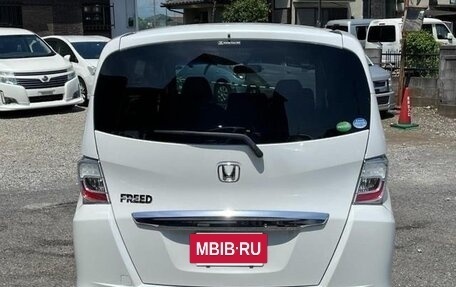 Honda Freed I, 2013 год, 1 100 000 рублей, 6 фотография