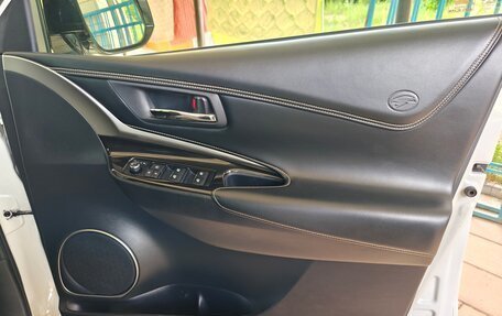 Toyota Harrier, 2019 год, 2 750 000 рублей, 22 фотография