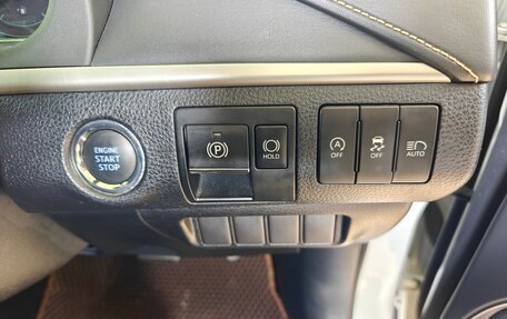 Toyota Harrier, 2019 год, 2 750 000 рублей, 21 фотография