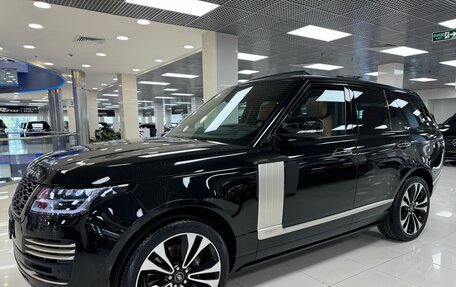 Land Rover Range Rover IV рестайлинг, 2021 год, 13 900 000 рублей, 3 фотография