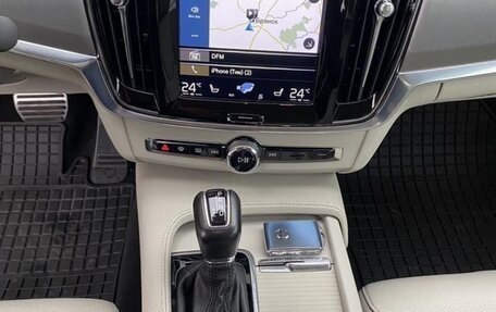 Volvo S90 II рестайлинг, 2018 год, 2 490 000 рублей, 13 фотография