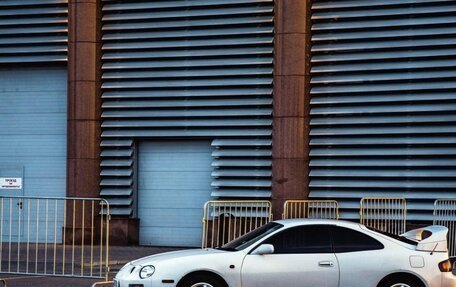Toyota Celica VII рестайлинг, 1998 год, 600 000 рублей, 2 фотография