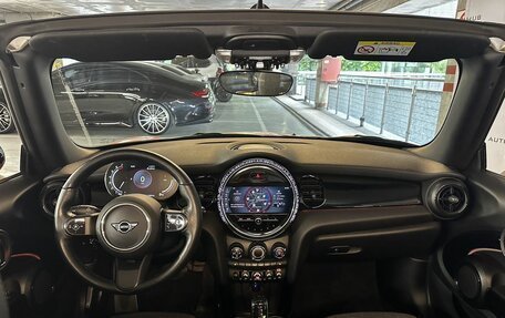 MINI Cabrio, 2021 год, 3 000 000 рублей, 16 фотография