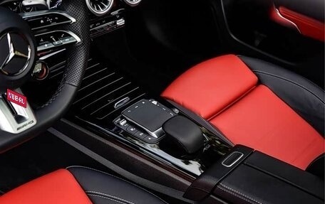 Mercedes-Benz A-Класс AMG, 2024 год, 4 600 000 рублей, 10 фотография
