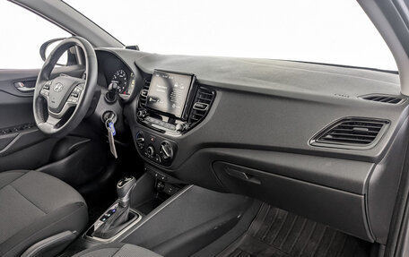 Hyundai Solaris II рестайлинг, 2021 год, 1 650 000 рублей, 11 фотография