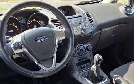 Ford Fiesta, 2016 год, 750 000 рублей, 18 фотография