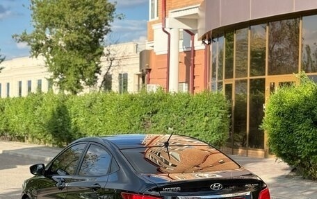 Hyundai Solaris II рестайлинг, 2015 год, 1 050 000 рублей, 6 фотография