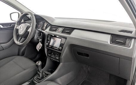 Skoda Rapid I, 2017 год, 1 010 000 рублей, 11 фотография