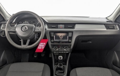 Skoda Rapid I, 2017 год, 1 010 000 рублей, 14 фотография