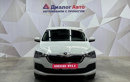 Skoda Rapid II, 2020 год, 1 350 000 рублей, 2 фотография