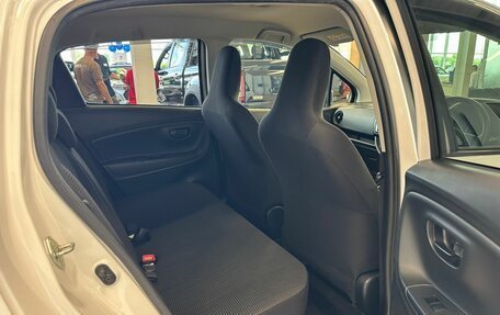 Toyota Vitz, 2017 год, 1 299 000 рублей, 17 фотография