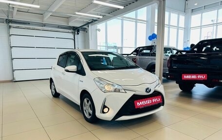 Toyota Vitz, 2017 год, 1 299 000 рублей, 8 фотография