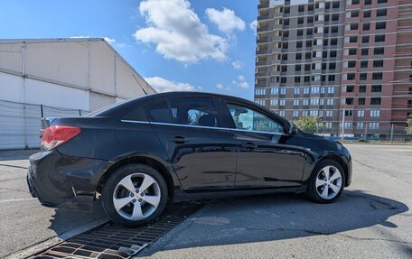 Chevrolet Cruze II, 2011 год, 695 000 рублей, 3 фотография