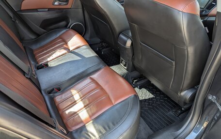 Chevrolet Cruze II, 2011 год, 695 000 рублей, 17 фотография