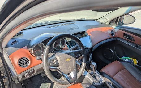 Chevrolet Cruze II, 2011 год, 695 000 рублей, 25 фотография