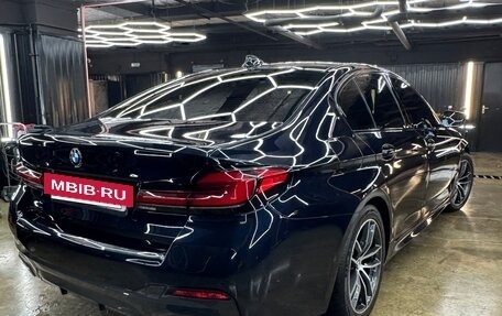 BMW 5 серия, 2021 год, 5 600 000 рублей, 2 фотография