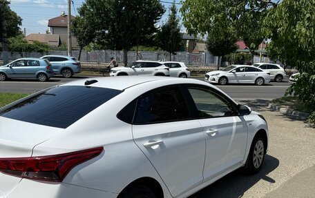 Hyundai Solaris II рестайлинг, 2021 год, 1 290 000 рублей, 2 фотография