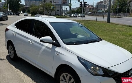 Hyundai Solaris II рестайлинг, 2021 год, 1 290 000 рублей, 6 фотография