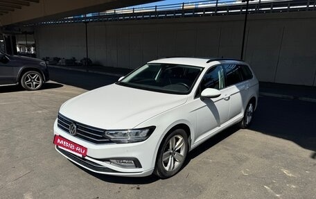Volkswagen Passat B8 рестайлинг, 2020 год, 2 190 000 рублей, 2 фотография