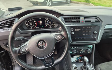 Volkswagen Tiguan II, 2018 год, 2 350 000 рублей, 6 фотография