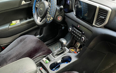 KIA Sportage IV рестайлинг, 2020 год, 2 200 000 рублей, 5 фотография