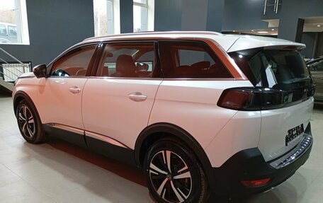 Peugeot 5008 II, 2023 год, 4 236 600 рублей, 5 фотография