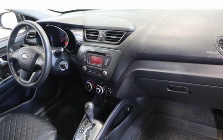 KIA Rio III рестайлинг, 2013 год, 900 000 рублей, 5 фотография