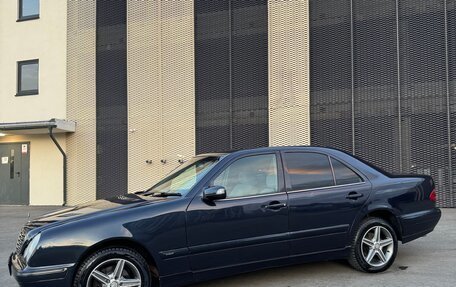 Mercedes-Benz E-Класс, 1999 год, 499 000 рублей, 2 фотография