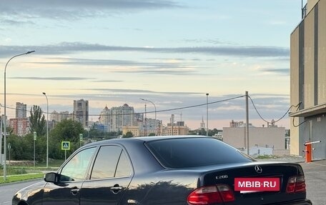 Mercedes-Benz E-Класс, 1999 год, 499 000 рублей, 3 фотография