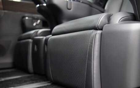 Toyota Alphard, 2025 год, 16 590 000 рублей, 14 фотография