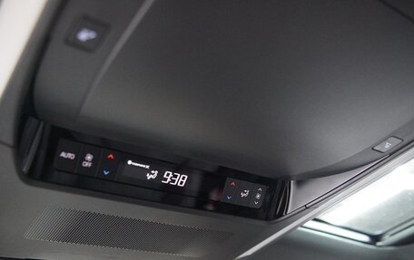 Toyota Alphard, 2025 год, 16 590 000 рублей, 27 фотография